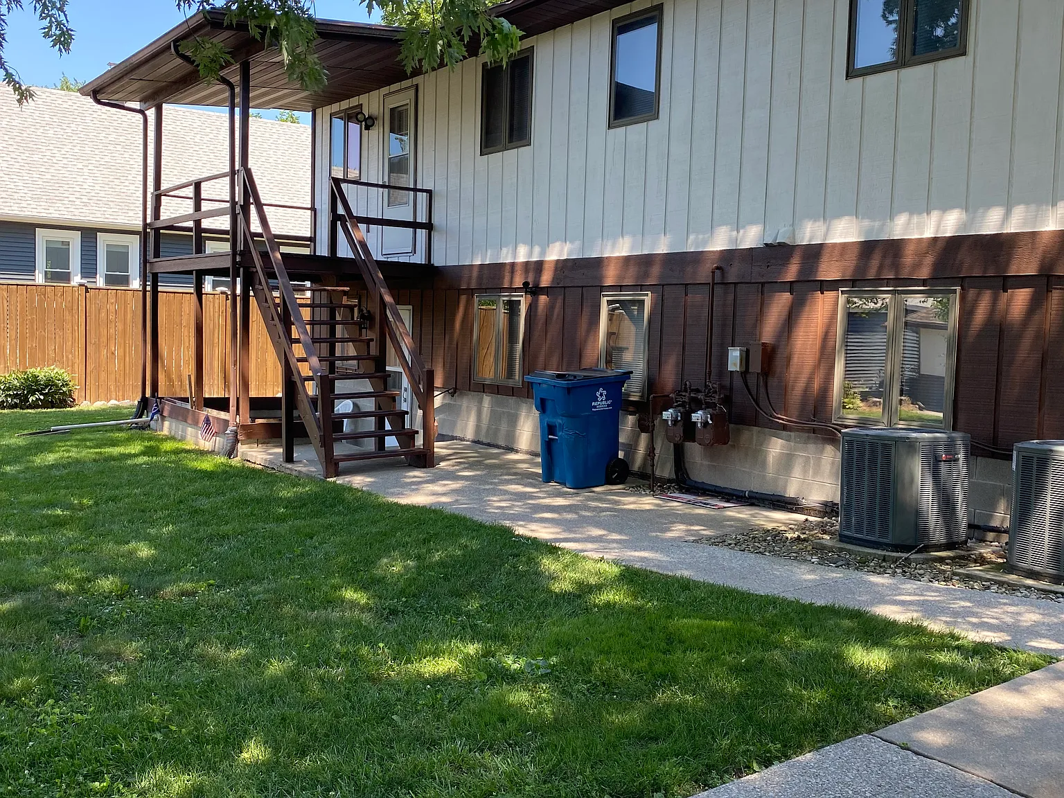 2 bed, 1150 sqft, $1,425 — Photo 2