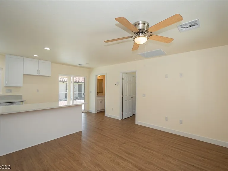 660 San Lorenzo St #1 — Photo 3