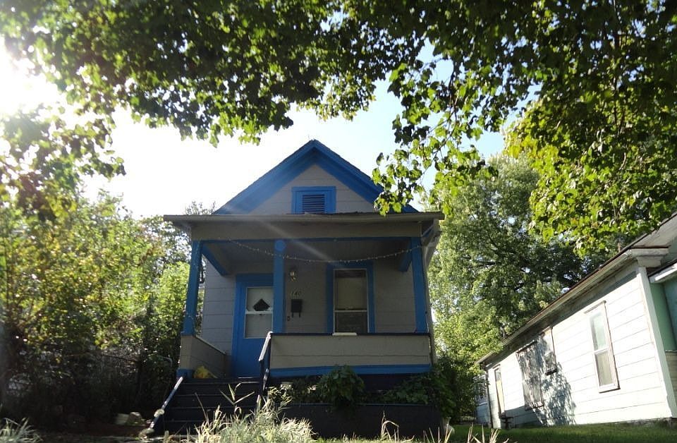 1st image of 140 Lawndale Ave