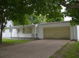 503 Grant St, Chelsea, MI 48118
