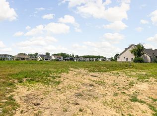 10831 Barrington Way, Zionsville, IN