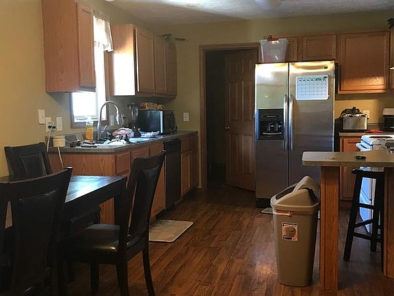 5th image of 4 Bellecreek Ln