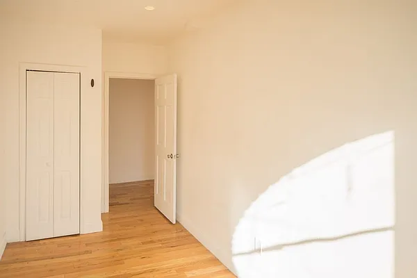 Rented by Platinum Properties | media 19