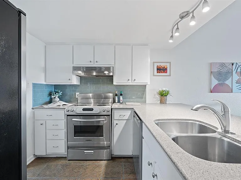 1101 Hollow Creek Dr #2203 — Photo 14