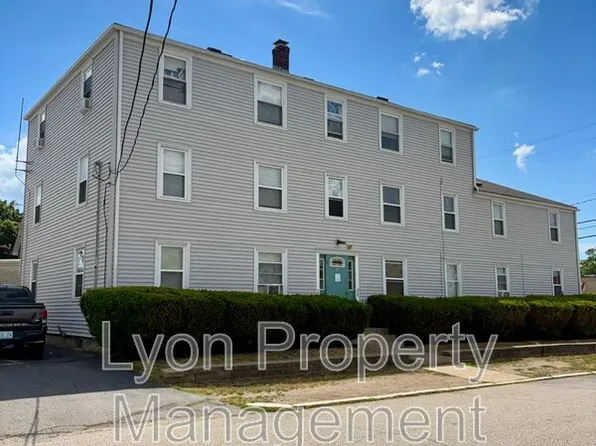 5 Norris Ave APT 6, Pawtucket, RI 02861