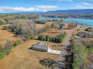 437 Ryan Rd, Hollywood, AL 35752