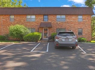 459 S Clay Ave APT C, Saint Louis, MO 63122