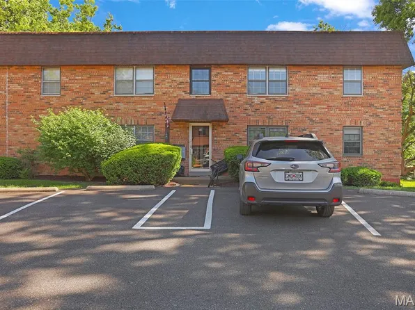 459 S Clay Ave APT C, Saint Louis, MO 63122