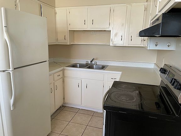 2nd image of 2924 Brinkey Way APT 2