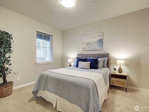 5th image of 1325 Seattle Hill Road #L2