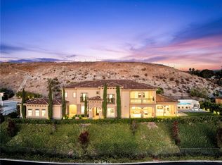 5662 Royal Ridge Ct, Riverside, CA 92506