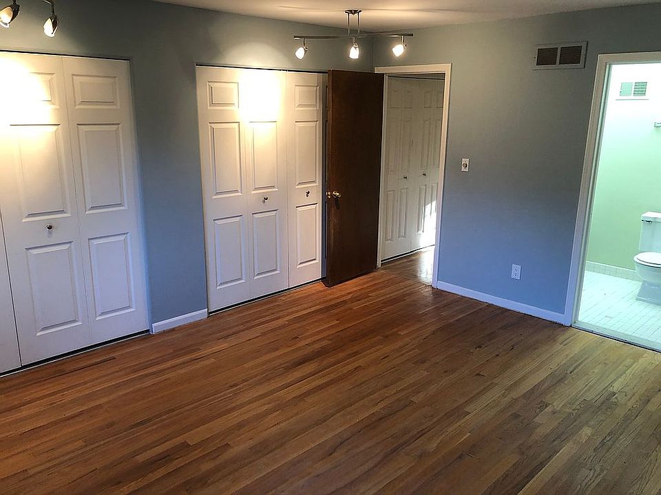 2nd image of 801 W Long Lake Rd APT G4