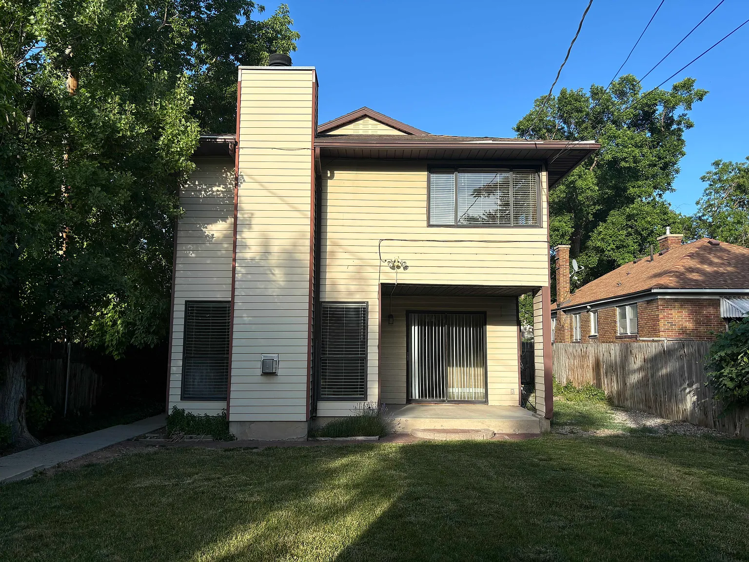 2 bed, 1.0 bath, 1200 sqft, $2,100 — Photo 1