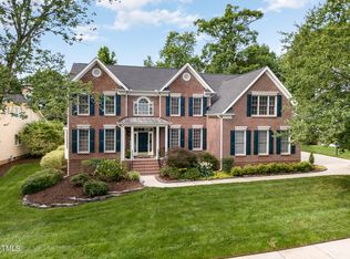 9213 Club Hill Dr, Raleigh, NC 27617