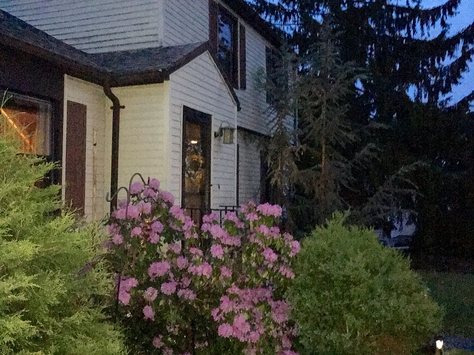 2nd image of 187 Foote St