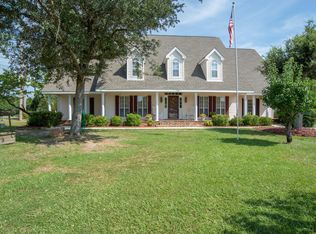 9090 River Oaks Ct, Biloxi, MS 39532