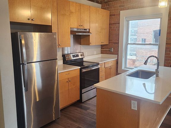 2nd image of 5734 Woodward Ave #5750-06