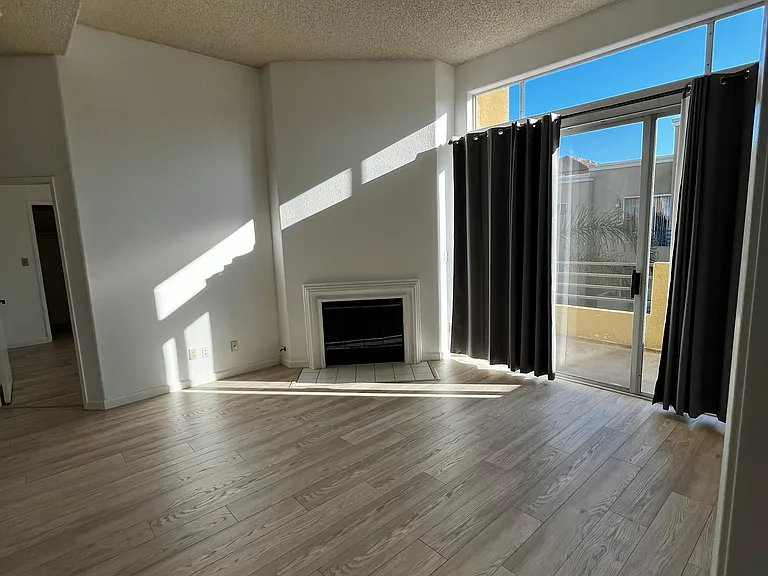 6140 Monterey Rd — Photo 2