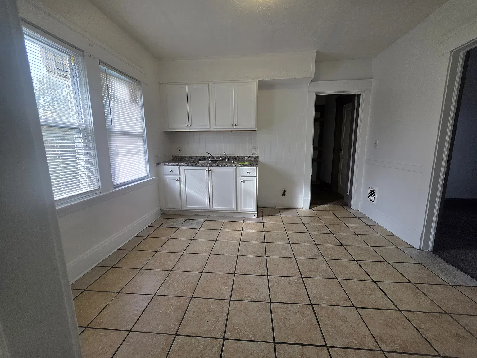 2 bed, 804 sqft, $849 — Photo 3