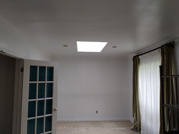 4th image of 20 Johnson St