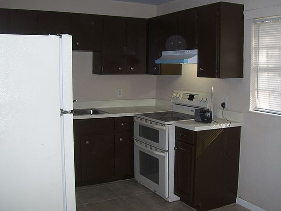 3rd image of 1901 S Washington Ave