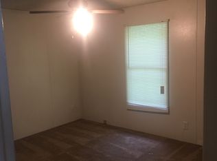 4580 Camellia Ln, Walkertown, NC 27051