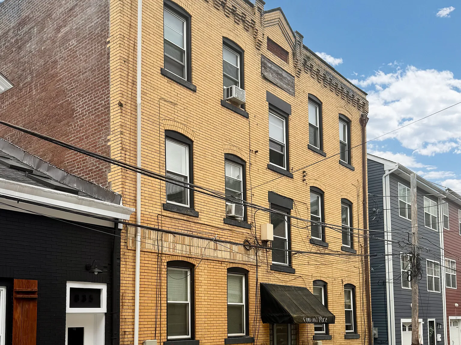 831 Concord St — Photo 1