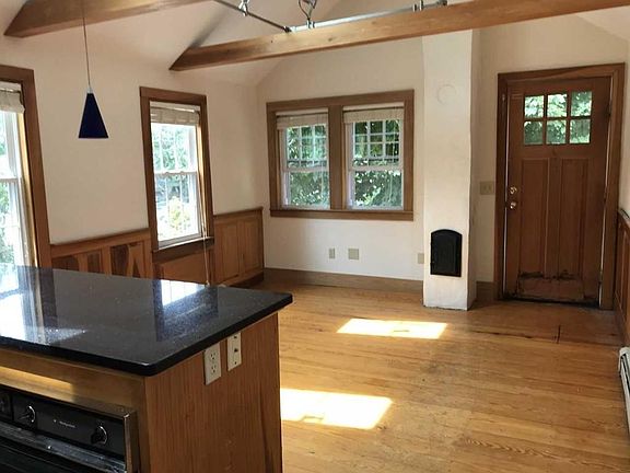 5th image of 6 Auburn St #2
