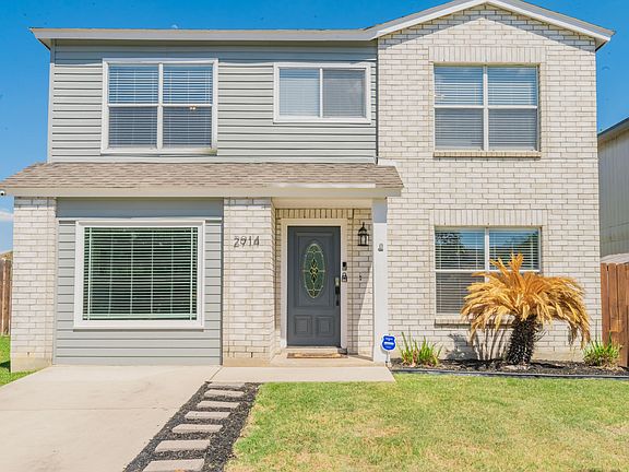 3rd image of 2914 Broad Plain Dr