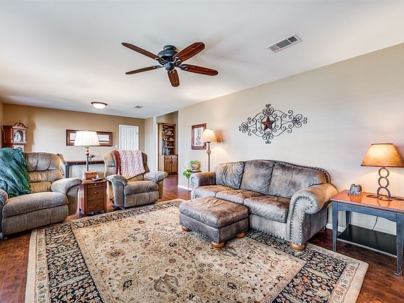 4th image of 12517 Fm 1385