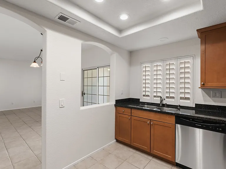 1898 Matin Cir #189 — Photo 9