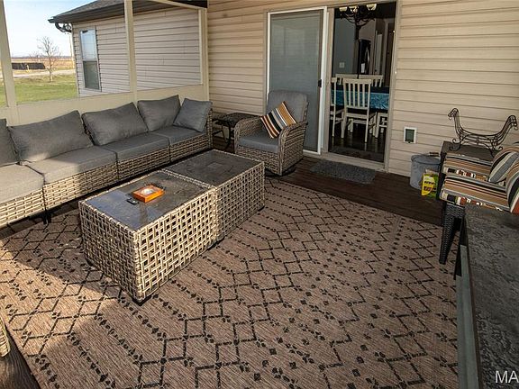 4th image of 1151 Illiniwek Dr