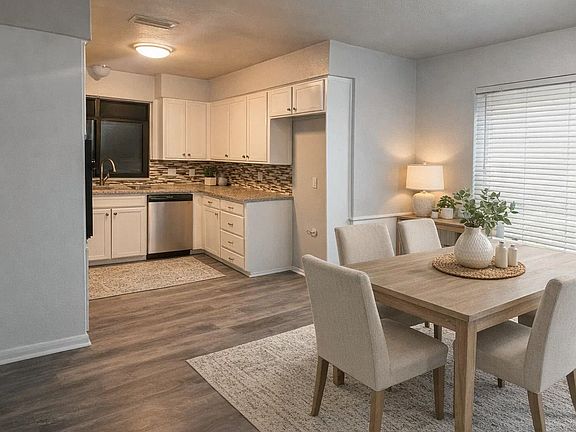 5th image of 7236 Timberidge Dr