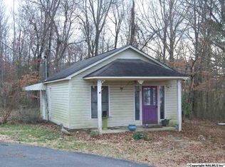 115 Rose St, Section, AL 35771