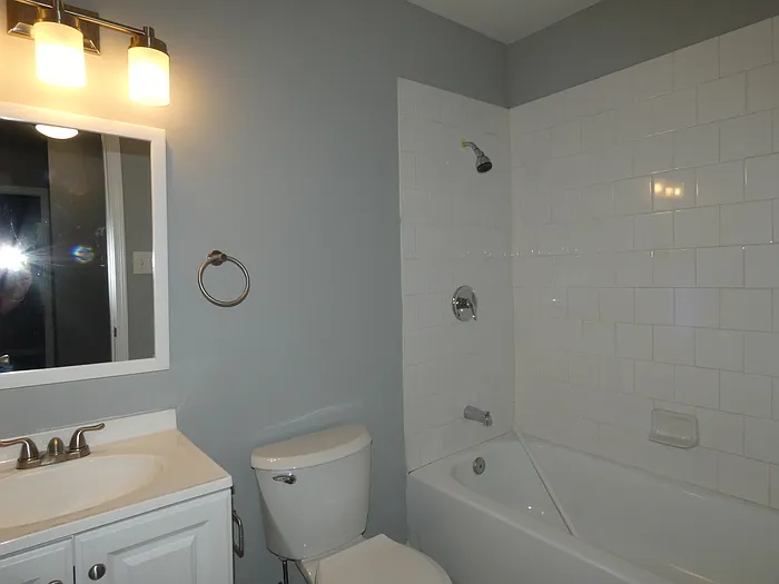 7301 NW 84th Ter — Photo 16