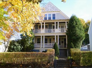 31 Sterling St, Worcester, MA 01610