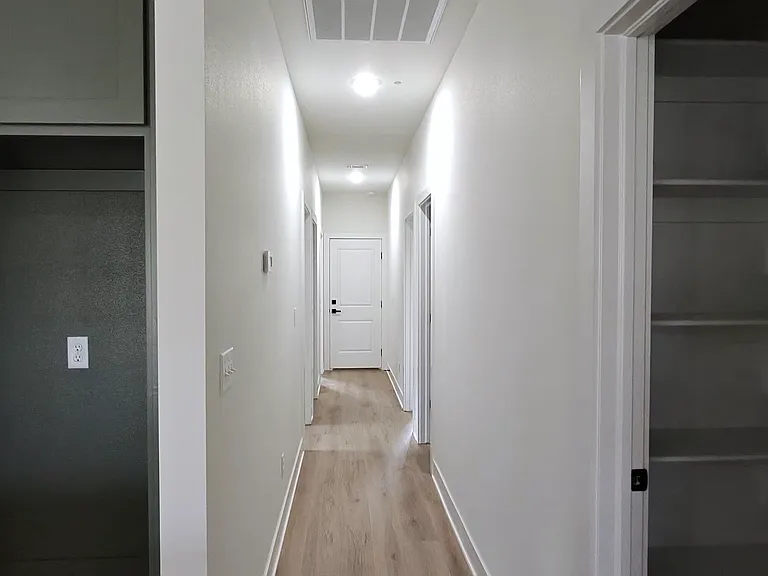 1308 W Beech Dr #A — Photo 28