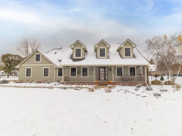 6703 W Suncloud Dr, New Palestine, IN 46163