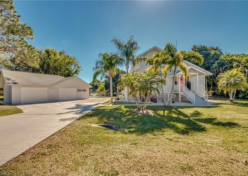 Welcome to Blue Heron Cottage your perfect island retreat
