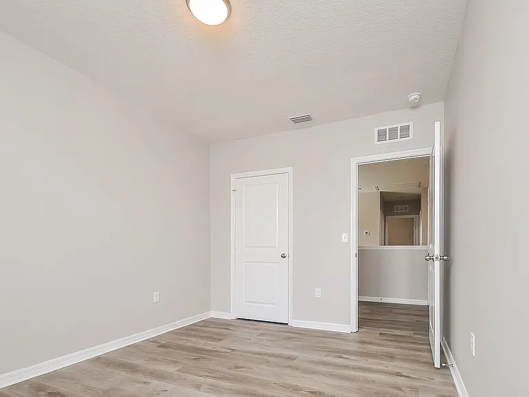 10228 Geese Trail Cir — Photo 12