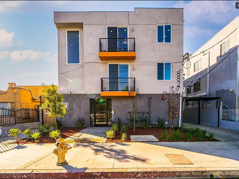 8827 Van Nuys Blvd #201 — Photo 10