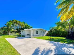 22935 SW 122nd Pl, Miami, FL 33170