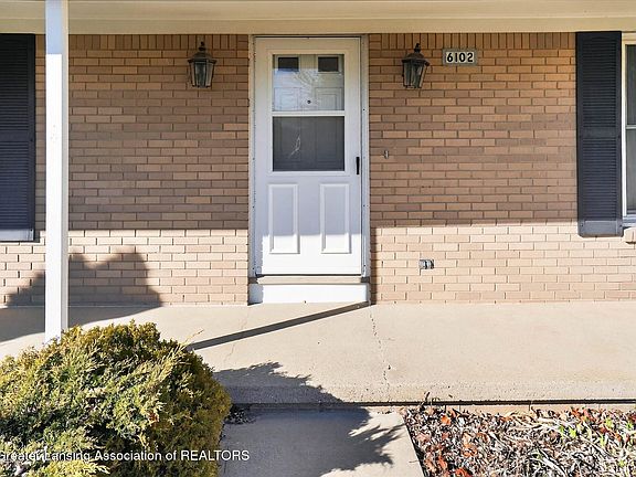3rd image of 6102 Bradford Ln