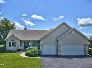 23-18 Broadview Dr, Lanark, IL 61046