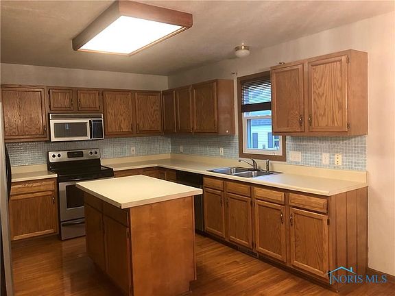 5th image of 2144 Coe Ct