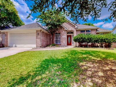 2105 Perry Dr, Mansfield, TX, 76063