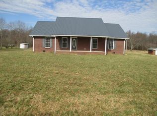4360 Gnat Hill Rd, Manchester, TN 37355
