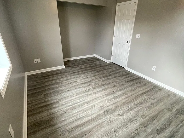 712 E Sigler St — Photo 11