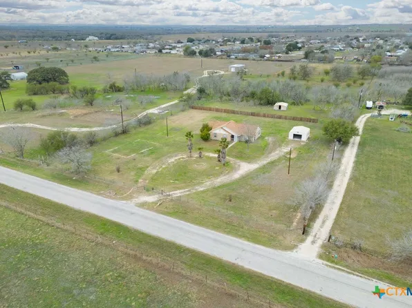 1734 Timmermann Rd, Seguin, TX 78155