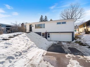 2233 Woodland Ave, Duluth, MN 55803